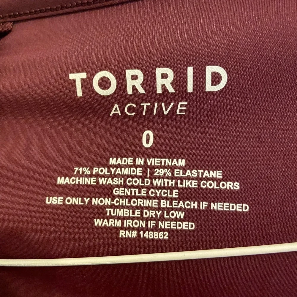 Torrid Active Women’s Burgendy Tee Shirt